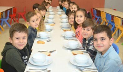 Okul kantinlerinde ”Sağlıklı Besleniyorum”projesi