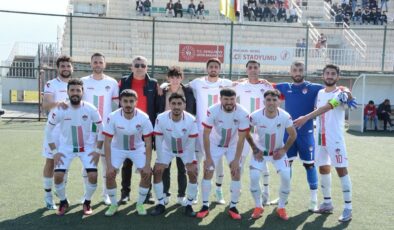 Pasur Belediyespor şampiyonluğa adım adım ilerliyor
