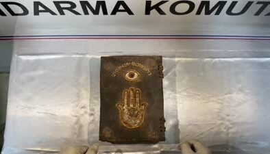 1000 yıllık İbranice kitap ele geçirildi