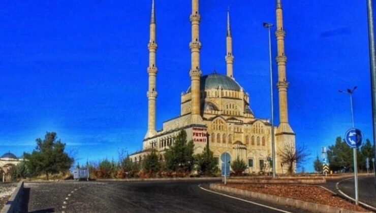 Diyarbakır’da Fetih Camii’nde İmam gelmedi, cemaat namazı kaçırdı