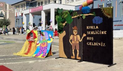 Anaokulu öğrencileri ‘Kukla Şenliği’nde buluştu