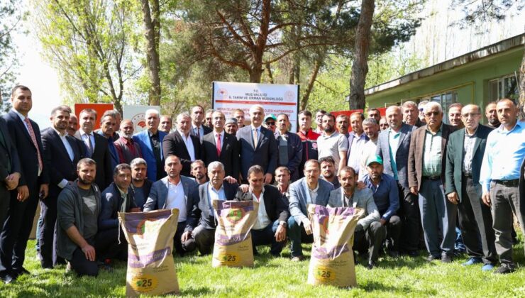 Çiftçilere 100 ton korunga tohumu dağıtıldı