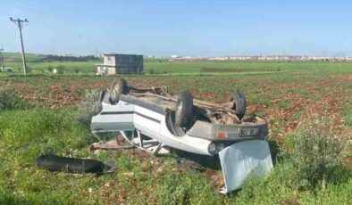 Adıyaman’da otomobil şarampole yuvarlandı
