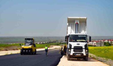 DBB Bırkleyn Caddesi’ndeki yol yapım çalışmalarını sürdürüyor