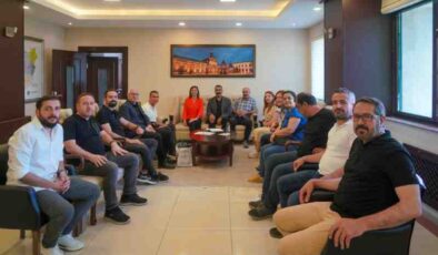 Diyarbakır eş başkanlarına tebrik yağmuru