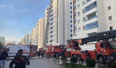 Diyarbakır’da itfaiye ekibi yangında yaralandı