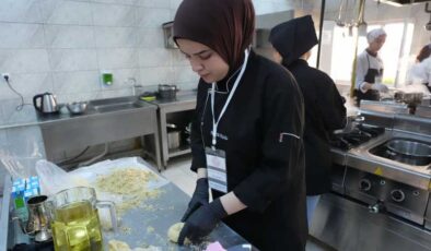 Diyarbakır’da yöresel lezzetler yarıştı