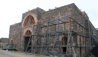 Diyarbakır’daki tarihi yapılar restore ediliyor
