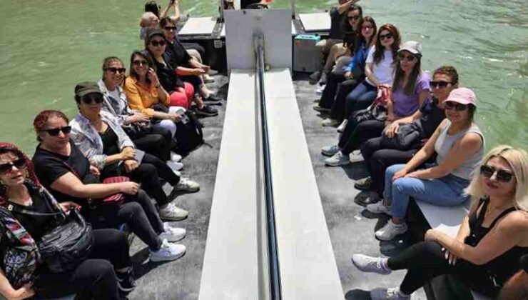 Karanlık Kanyon’da tekne turu heyecanı