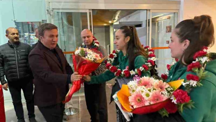 Erzincanlı sporcular Avrupa’da bronz aldı