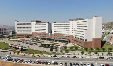 Fethi Sekin’de yeni uzmanlık dalları