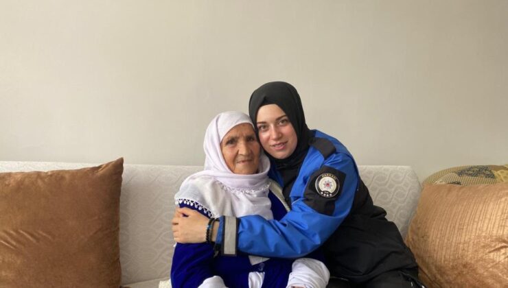 Hakkari polisi 100 yaşındaki neneyle bayramlaştı