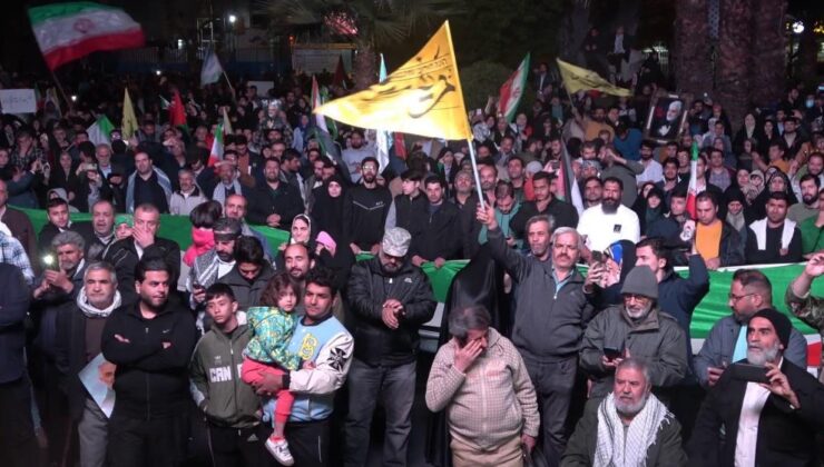 İran’ın İsrail’e saldırısı Tahran’da kutlandı