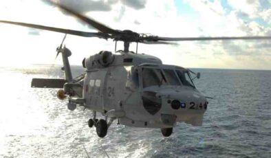 Japonya’da askeri helikopterler düştü: 1 ölü