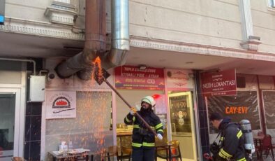Erzincan’da lokanta yangını söndürüldü