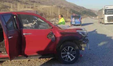 Doğanşehir’de kamyonet şarampole uçtu: 6 yaralı