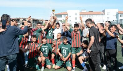 PasurBelediyespor şampiyonluğunu ilan etti