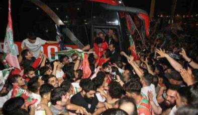 Şampiyonluk için büyük avantaj yakalayan Amed Sportif Faaliyetler’e coşkulu karşılama