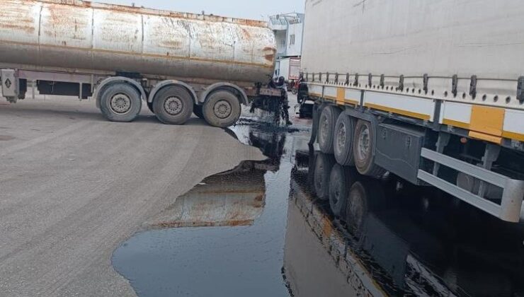 Tanker kazası yolları yağla kapladı