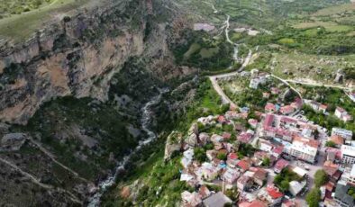 Tunceli’de Urartu mağaralarının bilinmeyenlerini halk hafızası yaşatıyor