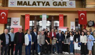 Turistik Diyarbakır Ekspresi Malatya’da mola verdi