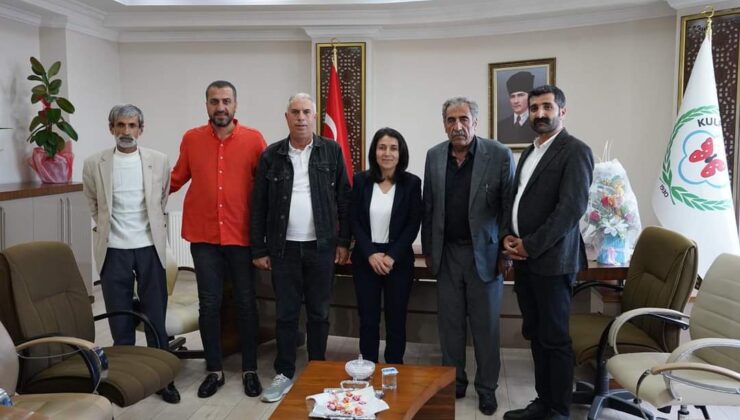CHP’den Kulp Belediyesi Eş Başkanları’na nezaket ziyareti
