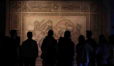 Zeugma’da bayramda rekor ziyaretçi sayısı : Çingene Kızı ilgi gördü