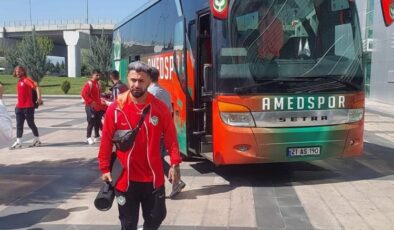 Amedspor özel uçakla Kastamonu’ya hareket etti
