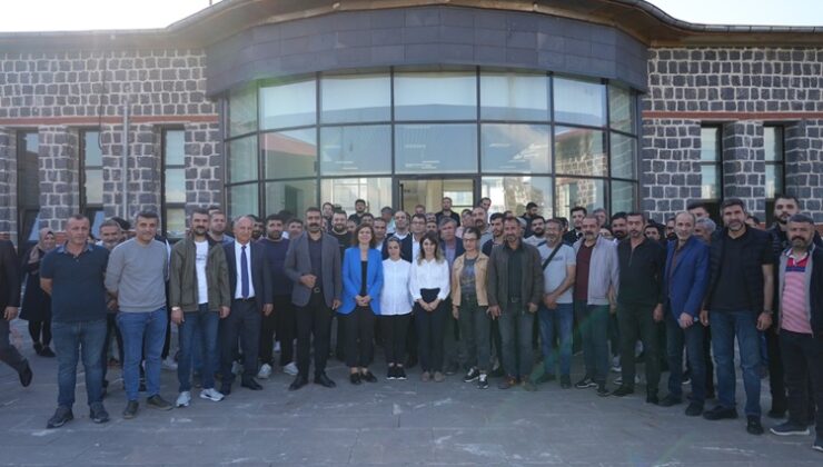 DBB Eş Başkanları, belediye birimleri ve DİSKİ personeliyle bir araya geldi