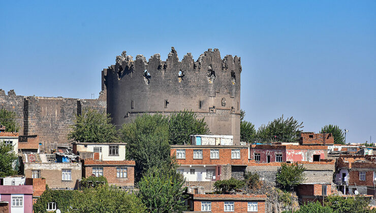 Diyarbakır’da iki efsaneli Ben-ü Sen Burcu