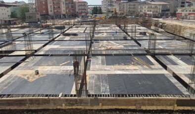 Dicle ve Hani ilçesinde  sağlık yatırımlarının inşası sürüyor