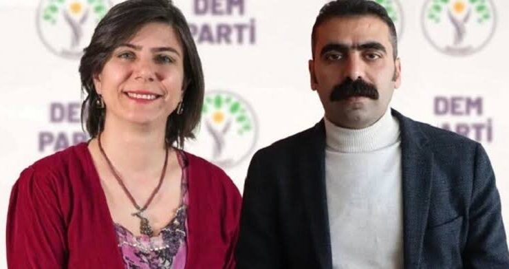 Diyarbakır Büyükşehir Belediyesi Eşbaşkanları çiçek yerine fidan kabul edecek