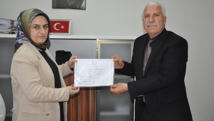 Diyarbakır’ın ilk mazbatası Çermik ilçesine verildi