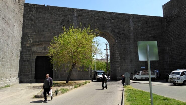 Diyarbakır’ın Tarihi Urfa Kapısı, eski görkemine kavuştu