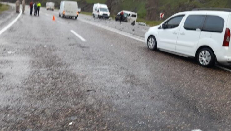 Ağrı’da feci kaza: 2 ölü, 5 yaralı