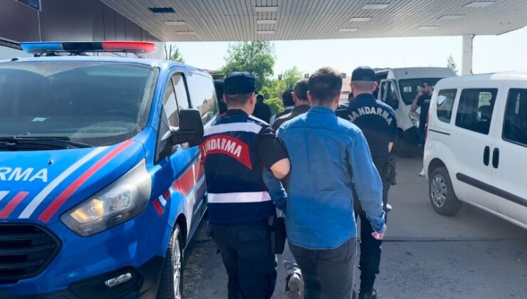 Diyarbakır’da DEM Partili meclis üyesi gözaltına alındı