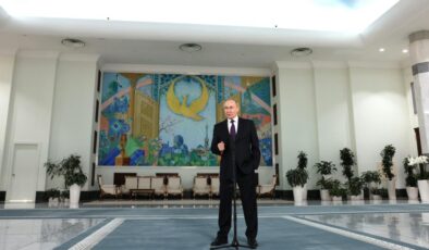 Putin: “Avrupa’daki NATO ülkeleri neyle oynadıklarının farkında olmalıdır”