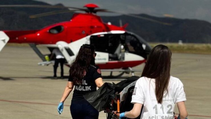 Ambulans helikopter yaşlı hasta için havalandı