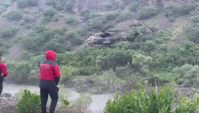 Hakkari’de kadın, helikopterle kurtarıldı
