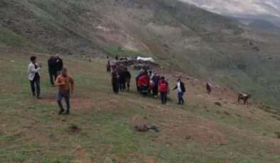 Attan düşen hasta helikopterle van’a sevk edildi
