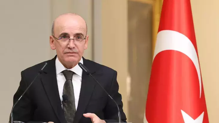 Bakan Şimşek: Cari açık hedefin altında kalacak