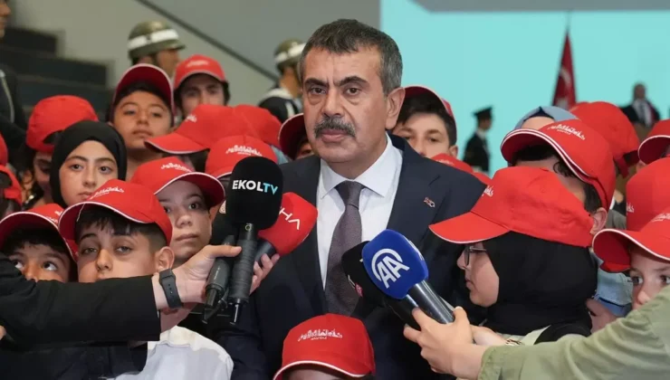 Bakan Tekin’den müfredat eleştirilerine yanıt