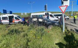 Bingöl’de otomobil ile minibüs çarpıştı