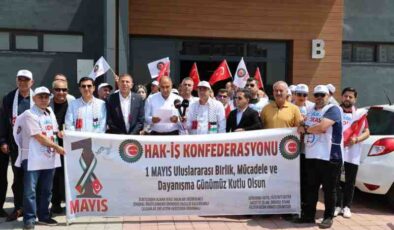 Diyarbakır’da Öz-Sağlık Sendikası 1 Mayıs’ı kutladı