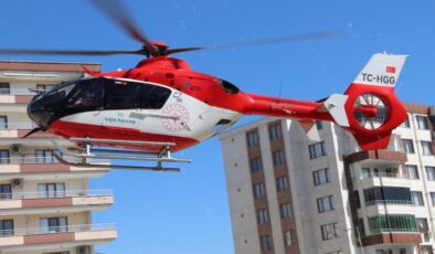 Diyarbakır’da ambulans helikopter kalça kemiği kırılan genç için havalandı