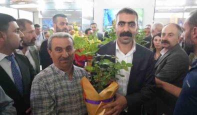 Diyarbakır’da fuarda 3 bin 250 bitki dağıtıldı