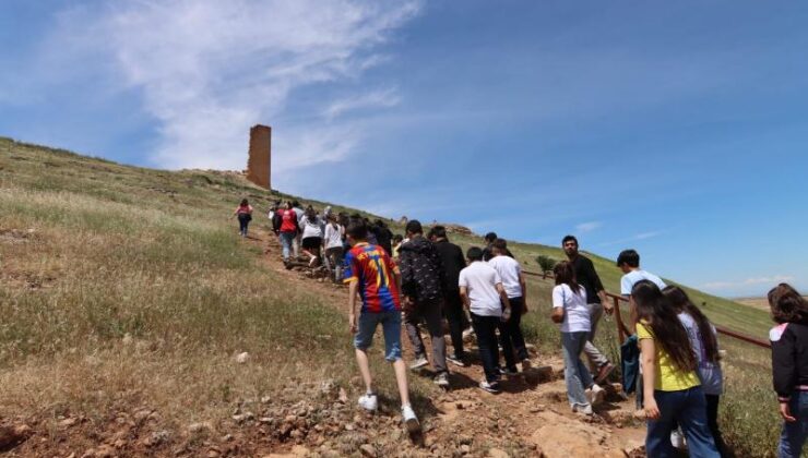 Diyarbakır’da vakıf haftası etkinlikleri düzenlendi
