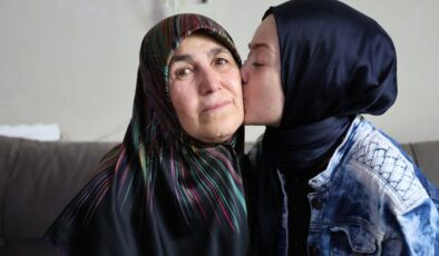 Fedakar anne, böbreğiyle kızını hayata bağladı