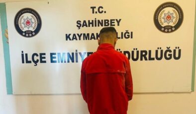 Gaziantep’te araçlardan hırsızlık yapan yakalandı
