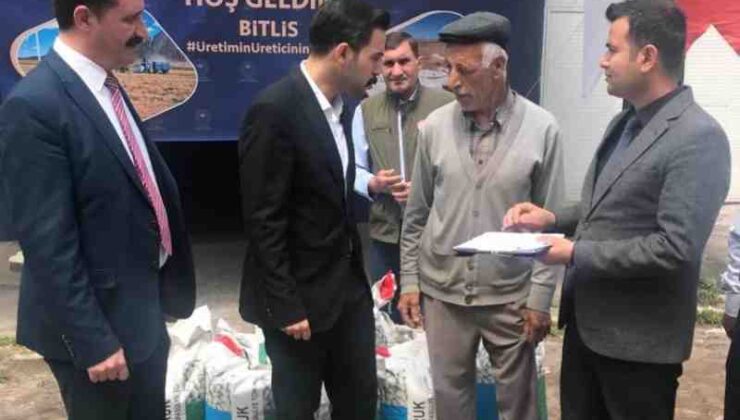 Güroymak’ta çiftçilere fasulye tohumu dağıtıldı